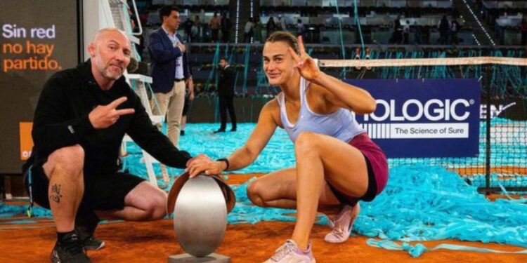 Aryna Sabalenka’s coach fires stern warning to Iga Swiatek Due To….