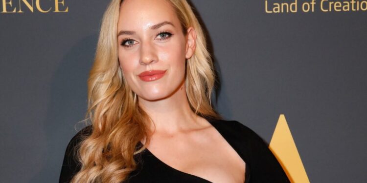 Paige Spiranac’s Bold Golf Fashion: The Real Story! by her Trending….