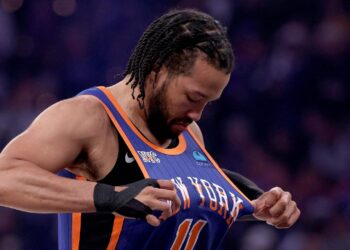 Tyrese Maxey’s heroics not enough as Sixers fall to Knicks in OT thriller