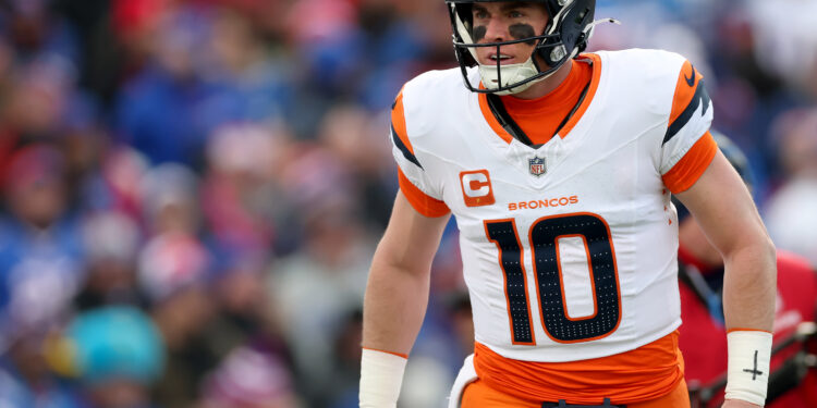 Rookie QB Bo Nix downplays shaking off spinal fractures to start every game for Broncos