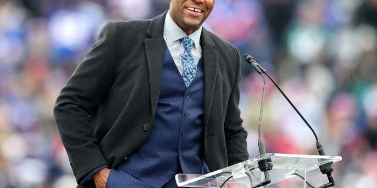 Giants Announce Strahan’s Major Accomplishment