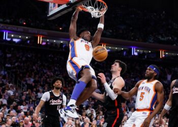 OG Anunoby and Mikal Bridges Lead New York Knicks to Thrilling 14-Point Comeback Victory Against Portland Trail Blazers