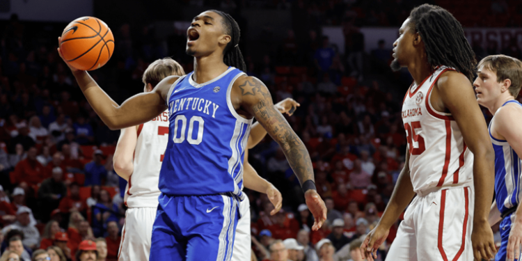 Bruce Pearl praises Otega Oweh as an ‘impossible cover’ and ‘the best athlete in the league’