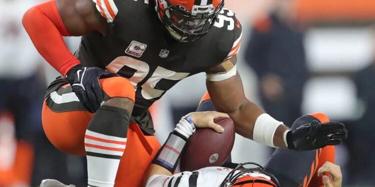 “Is Maliek Collins Really the Key to the Browns’ Super Bowl Dreams?   -Fans Are Divided!”