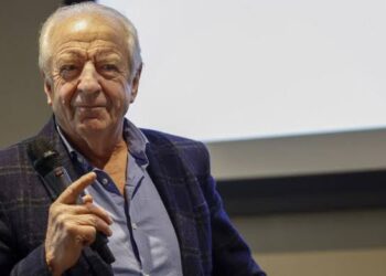 De Cauwer luidt alarmbel: ‘Nieuw Van Aert-drama op komst’