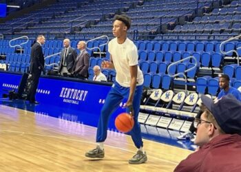 Kentucky will battle Auburn without Jaxson Robinson