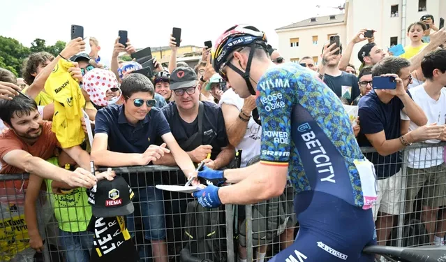 Boonen en Vandenbroucke gingen hem voor, Van Aerts populariteit overstijgt de sport: “Hij is te populair.”