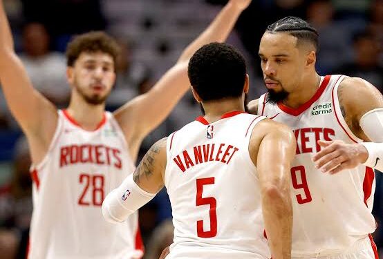 Lakers Battle Hard to Secure Crucial Victory Over Rockets in Playoff Push..