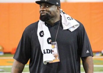 Breaking News: so sadly Clemson Tigers Former Head Coach found death in a plane Cr….