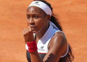 Gauff Halts Raducanu’s Roman Revival in Electrifying Clash of Rising Stars..