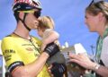 Guided Love: Sarah de Bie’s Heartfelt Call: A Romantic Rally of Support for Wout van Aert During the Tour de France.
