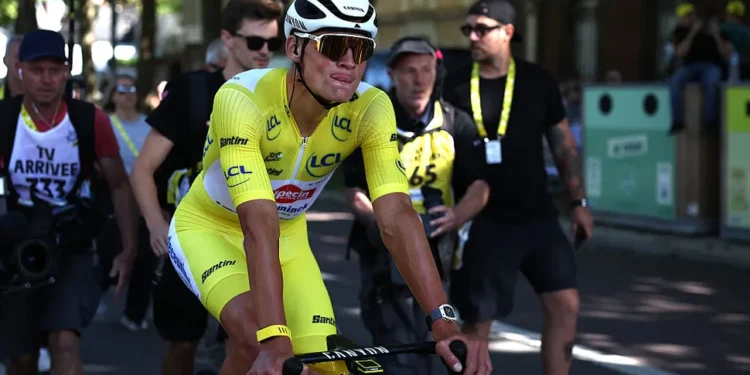 Tour de France Drama: Van der Poel bezwijkt onder druk van Pogačar en geeft toe: “Mijn benen wilden gewoon niet meer