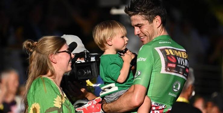 Wout van Aert: Een eerbetoon aan mijn grootste supporter – mijn vrouw, Sarah De Bie