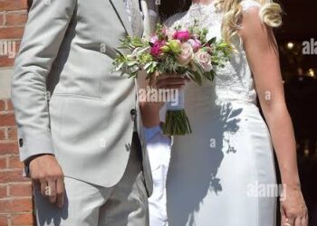 Een Koninklijke Affaire: De Betoverende Trouwceremonie van Wout van Aert