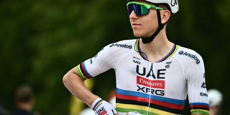 Hij is een renner die maar eens in de vijftig jaar voorbij komt” – Sloveens supertalent wil zich niet vergelijken met Pogacar