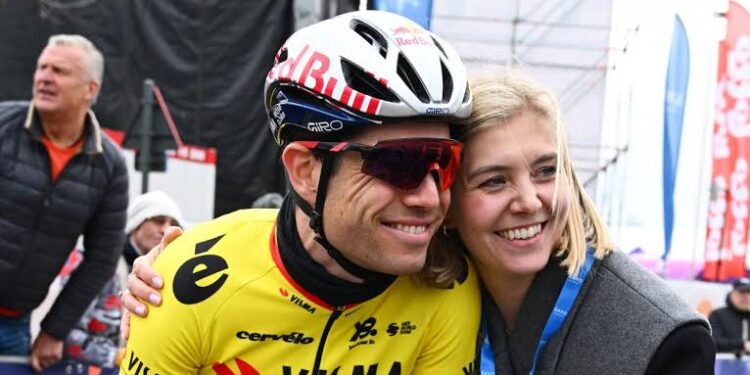 Vader Van Aert verdedigt zoon na oneerlijke kritiek op Tour de France-prestaties”