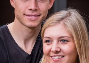 Racen voor een goed doel: Wout van Aert’s veiling levert groot bedrag op voor kankeronderzoek