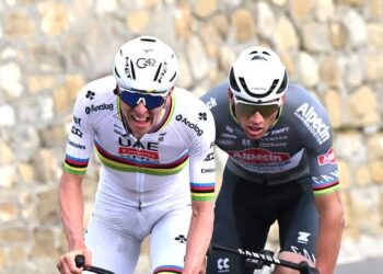 Van der Poel stijgt naar tweede plaats in UCI-ranglijst, passeert Pedersen terwijl Pogacar aan kop blijft