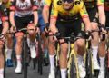Remco Evenepoel en Wout van Aert leiden eerbetoon nu onbezongen Belgische held van Team Visma | Lease a Bike zijn afscheid aankondigt.